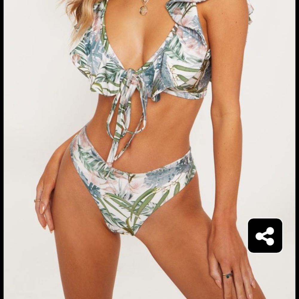 PrettyLittleThing Khaki Leafy Cheeky Bikini Bottom